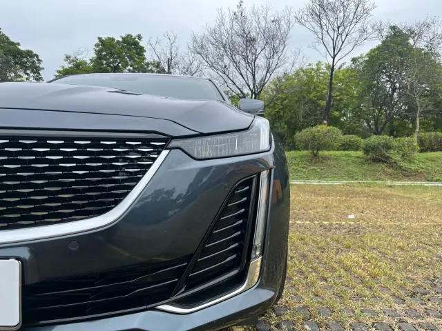 Cadillac CT5 — Фото автомобиля 11