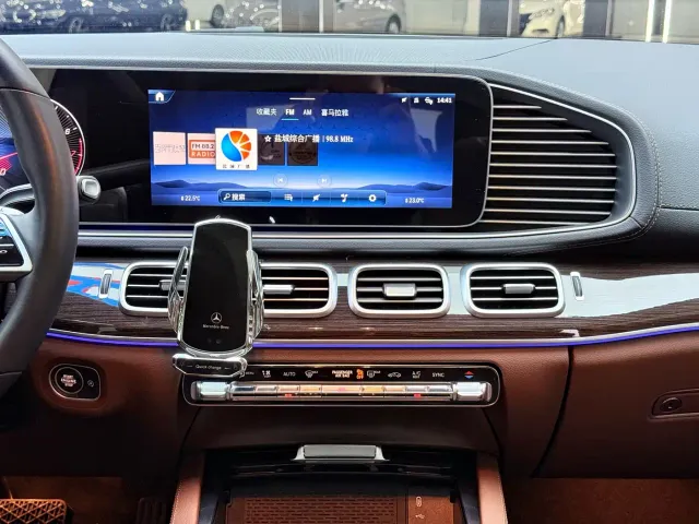 Mercedes-Benz GLE-Class — Фото автомобиля 12