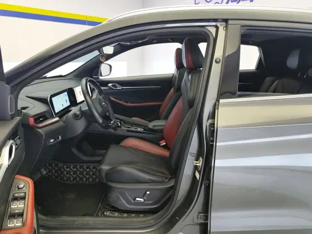 Geely Binyue — Фото автомобиля 9