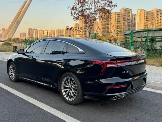 Bestune B70 — Фото автомобиля 6
