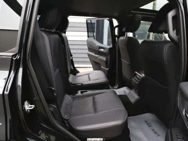 Toyota Prado — Фото автомобиля 24