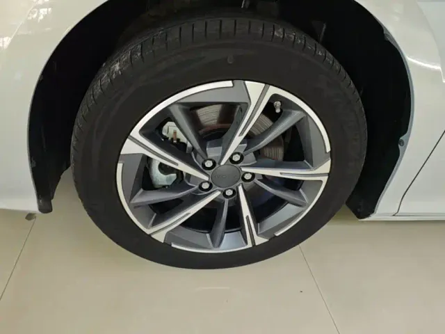 GAC Aion S MAX — Фото автомобиля 22