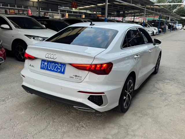 Audi A3 — Фото автомобиля 5
