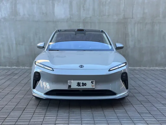 Nio ET5 — Фото автомобиля 3