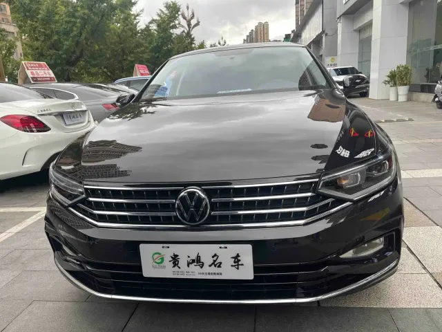 Фотография автомобиля — Volkswagen Magotan