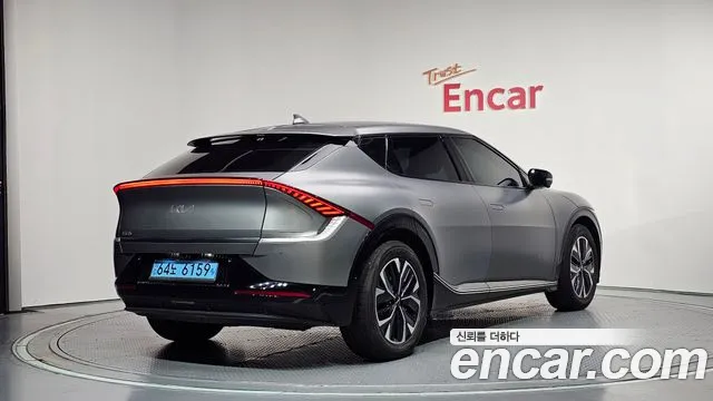 Kia EV6 — Фото автомобиля 2