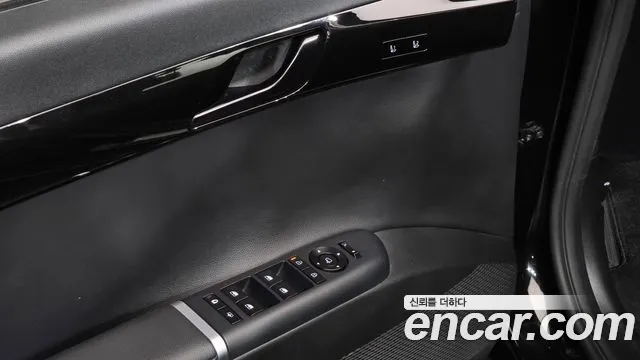 Hyundai Grandeur GN7 — Фото автомобиля 16
