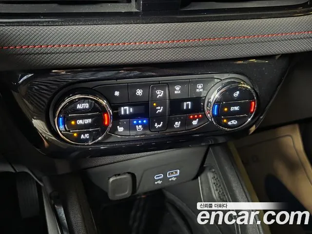 ChevroletGMDaewoo Trailblazer Новый Trailblazer 1.3 турбо 4WD — Фото автомобиля 16