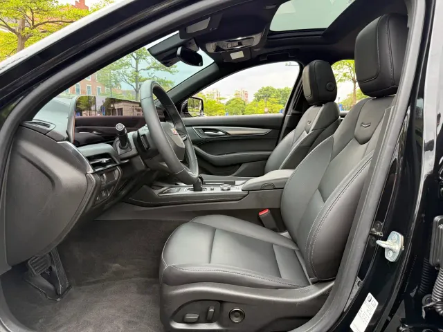 Cadillac CT5 — Фото автомобиля 8