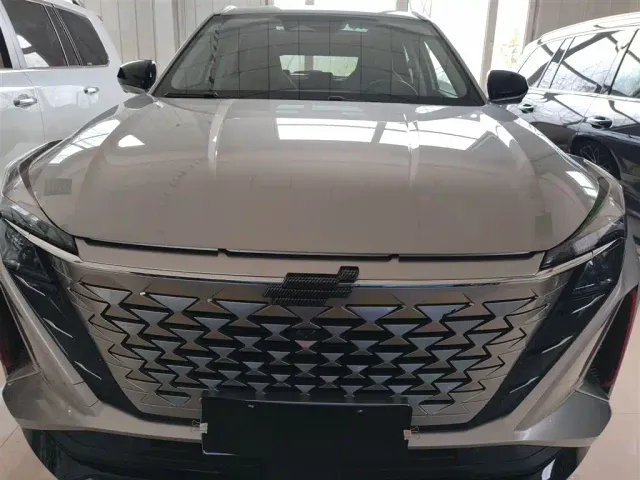 Changan Z6 — Фото автомобиля 2