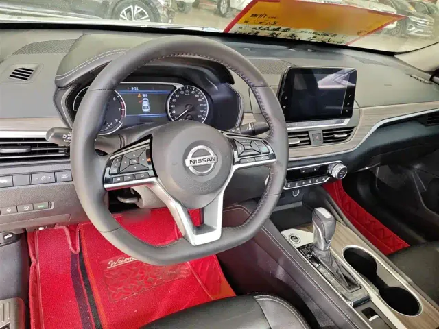 Nissan Teana — Фото автомобиля 2