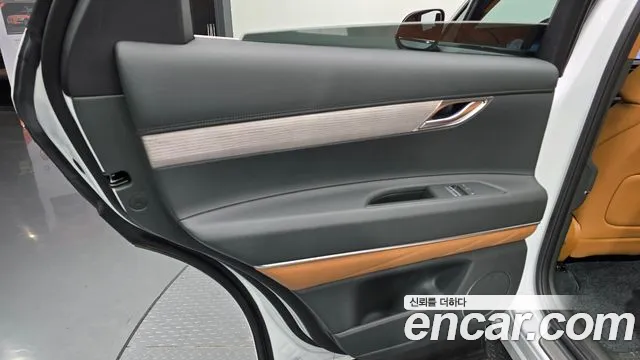 Genesis GV80 — Фото автомобиля 24