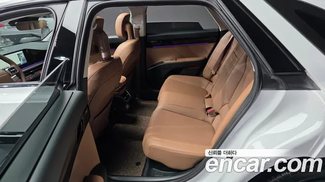 Hyundai Grandeur GN7 — Фото автомобиля 15