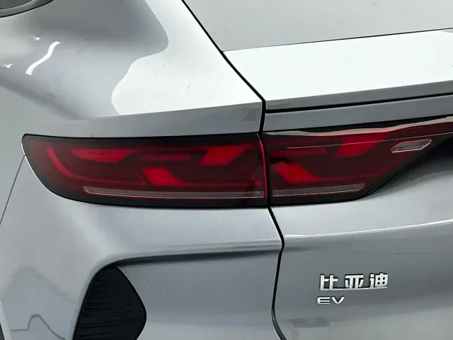 BYD Song L EV — Фото автомобиля 12