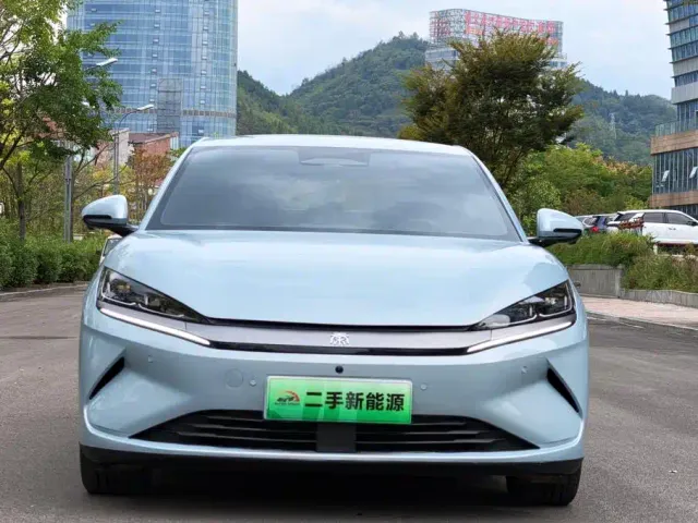 BYD Qin L — Фото автомобиля 2