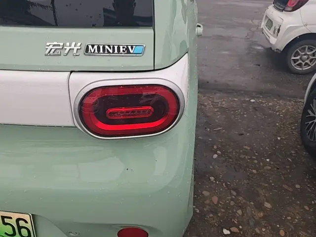 Wuling Hongguang Mini EV — Фото автомобиля 7