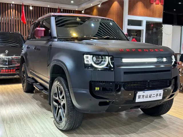 Land Rover Defender — Фото автомобиля 3