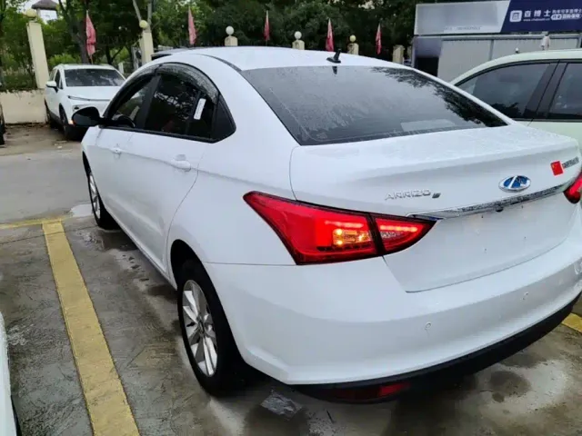 Chery Arrizo e — Фото автомобиля 4
