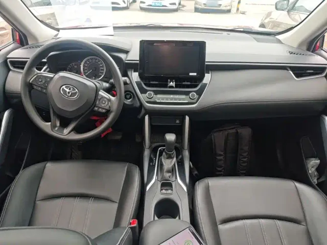 Toyota Corolla Cross — Фото автомобиля 9