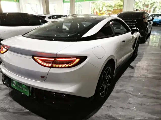 Hozon Neta GT — Фото автомобиля 4