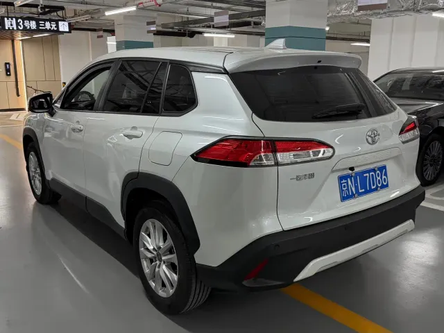 Toyota Corolla Cross — Фото автомобиля 6