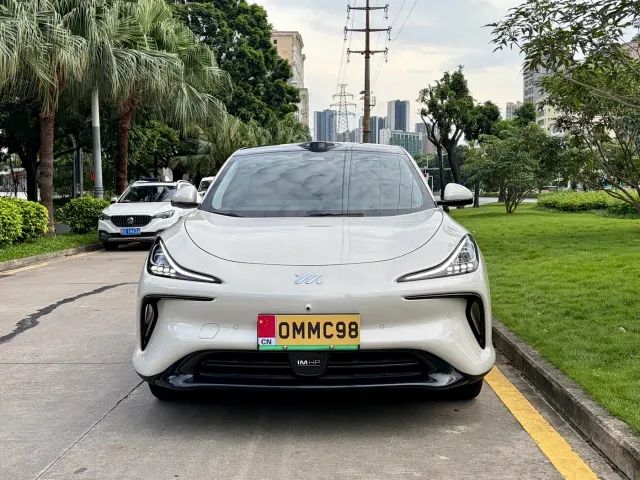 IM Motors LS6 — Фото автомобиля 2