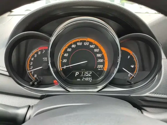 Toyota YARiS L Zhi Xuan — Фото автомобиля 11