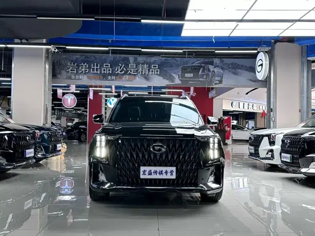 GAC Trumpchi GS8 — Фото автомобиля 4