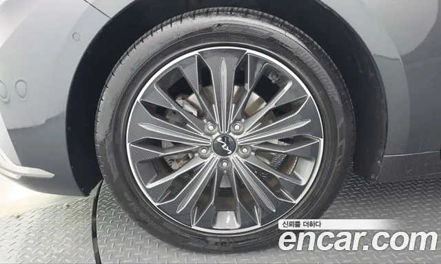 Kia K8 Hybrid — Фото автомобиля 5