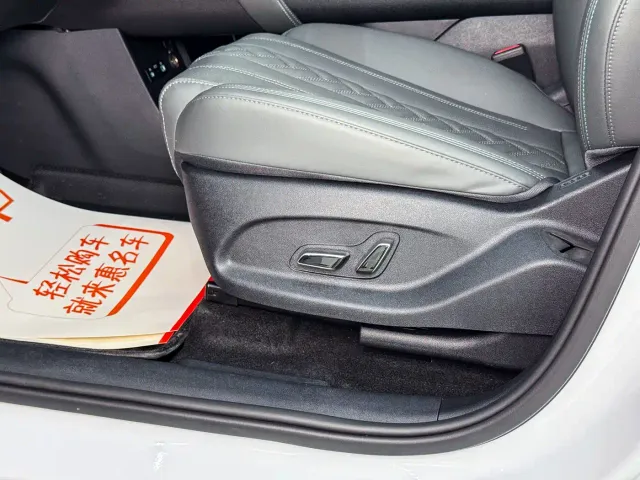 BYD Song L DM-i — Фото автомобиля 7