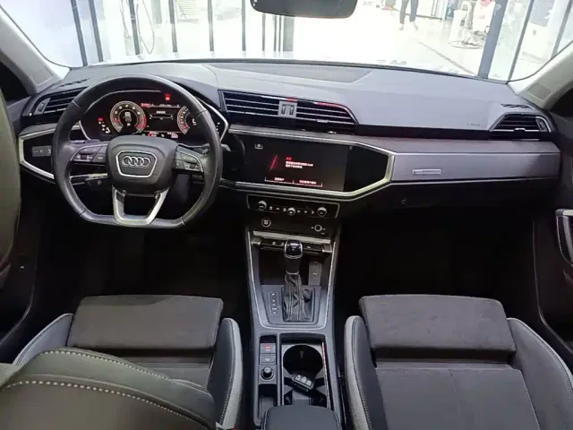 Audi Q3 — Фото автомобиля 5