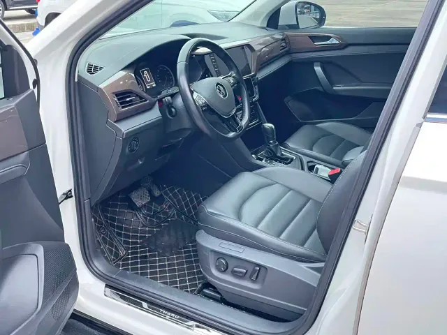 Volkswagen Tharu — Фото автомобиля 6