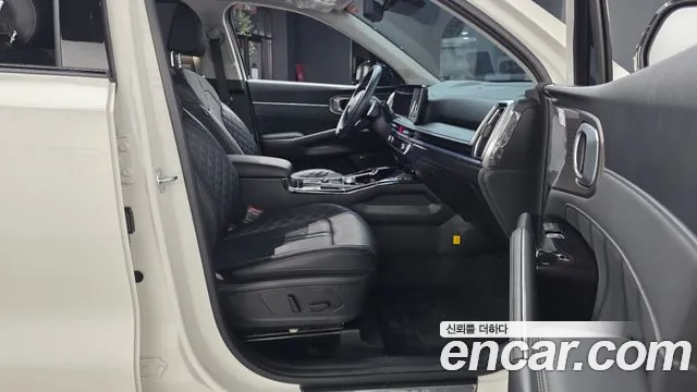 Kia Sorento Новый Sorento 4 поколение Бензин 2.5T 4WD — Фото автомобиля 11