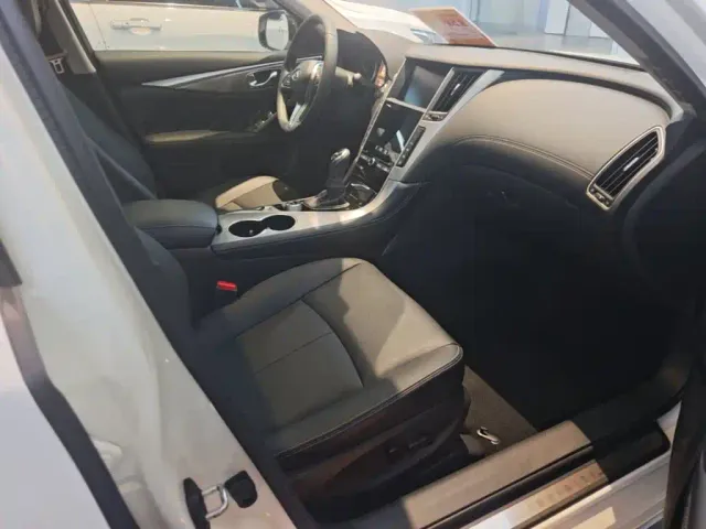 Infiniti Q50L — Фото автомобиля 24