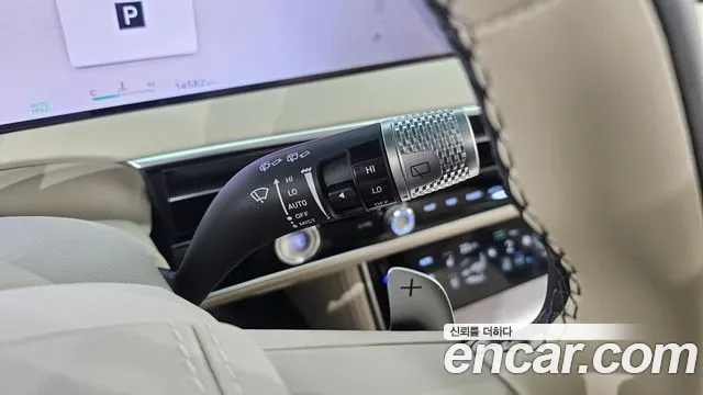 Genesis GV70 — Фото автомобиля 30