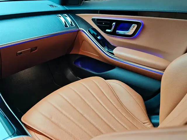 Mercedes-Benz S-Class — Фото автомобиля 16