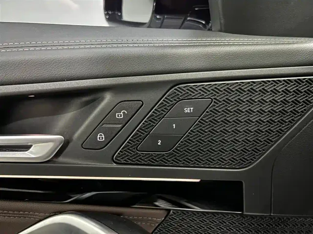 BMW X1 — Фото автомобиля 11