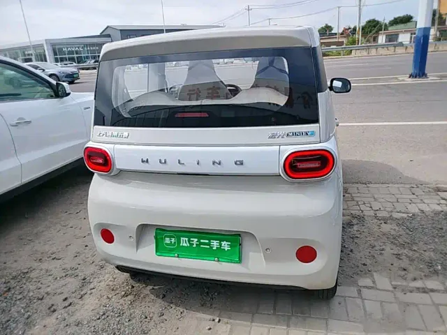 Wuling Hongguang Mini EV — Фото автомобиля 5
