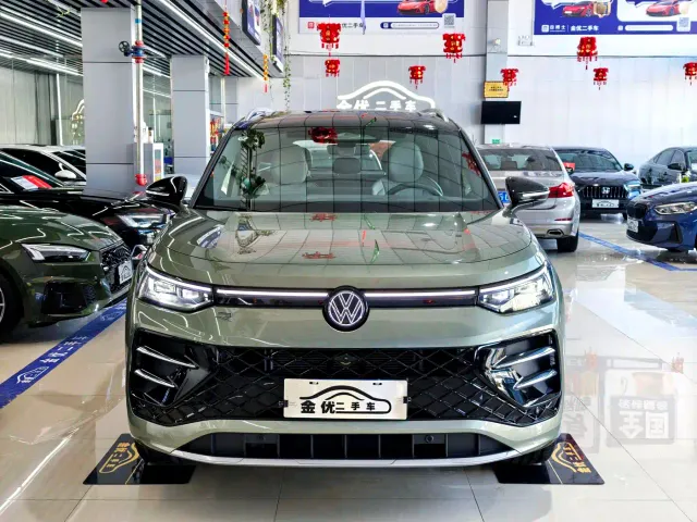 Volkswagen Tayron — Фото автомобиля 2