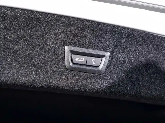 BMW 3 Series — Фото автомобиля 30