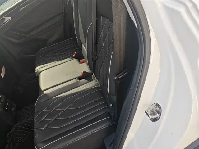 Volkswagen Tiguan L — Фото автомобиля 12