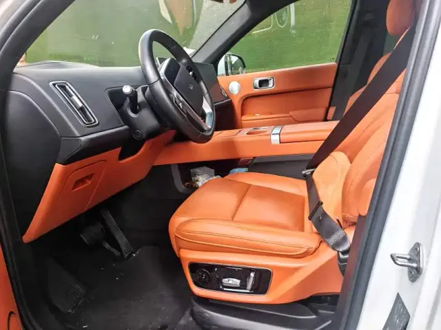 Li Auto L7 — Фото автомобиля 2