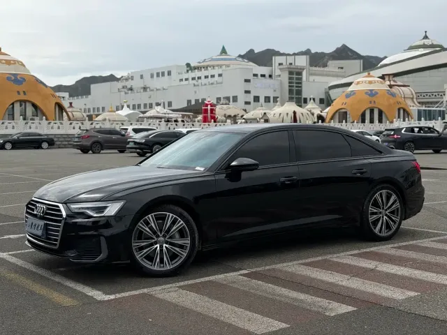 Фотография автомобиля — Audi A6L