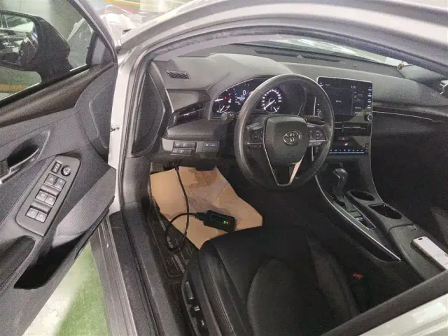 Toyota Avalon — Фото автомобиля 15