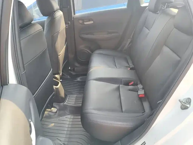Honda Fit — Фото автомобиля 16