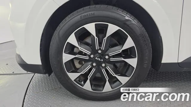 Kia Carnival 4th Gen — Фото автомобиля 5