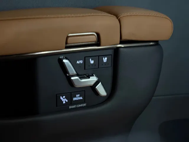 Toyota Alphard — Фото автомобиля 15