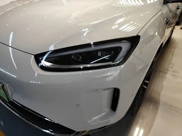 Aito M5 — Фото автомобиля 23