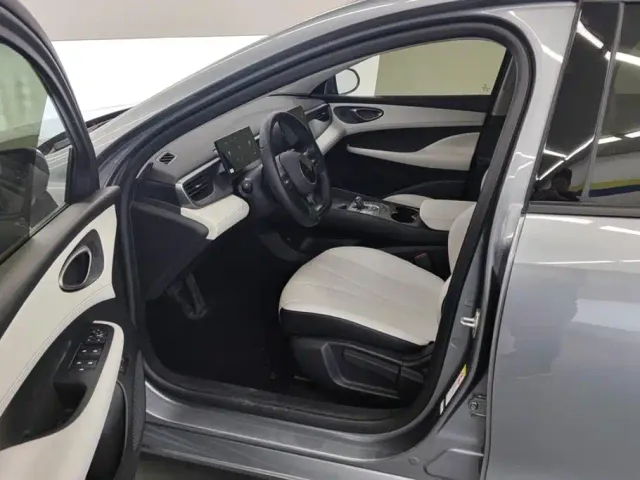 BYD Seal 05 DM-i — Фото автомобиля 8