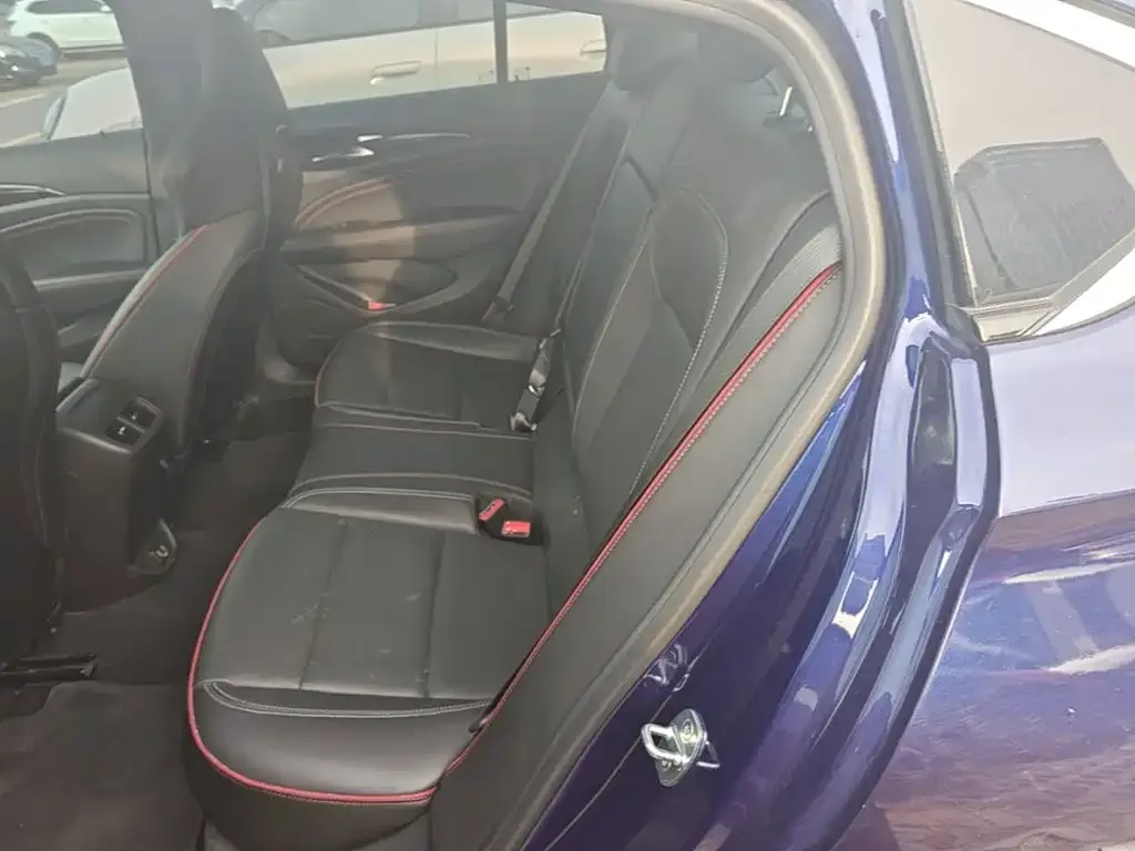 Buick Regal 2021 GS 28T Elite Model — Фото автомобиля 16